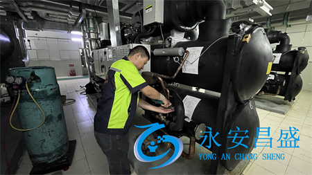 上海專業(yè)維修中央空調壓縮機進水問題 確保企業(yè)空調設備穩(wěn)定運行
